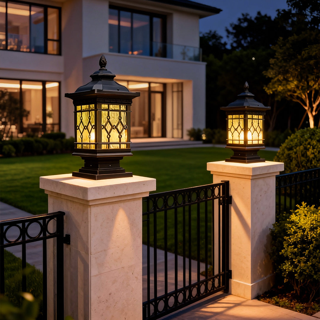 European Retro Outdoor Waterproof Metal Column Light