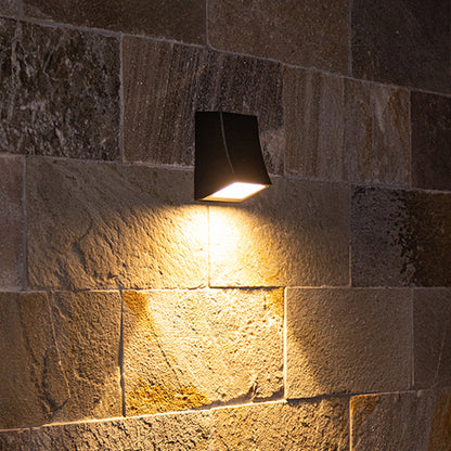 LED Outdoor Wall Sconce Industrial Style Waterproof Wall Lighting