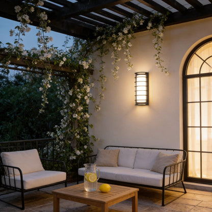Outdoor LED Light Fixtures Wall Mount Dual-Layer Shade Light
