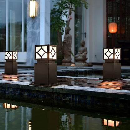 Elegant Solar-Powered Square Bollard Light Retro European Garden Lighting