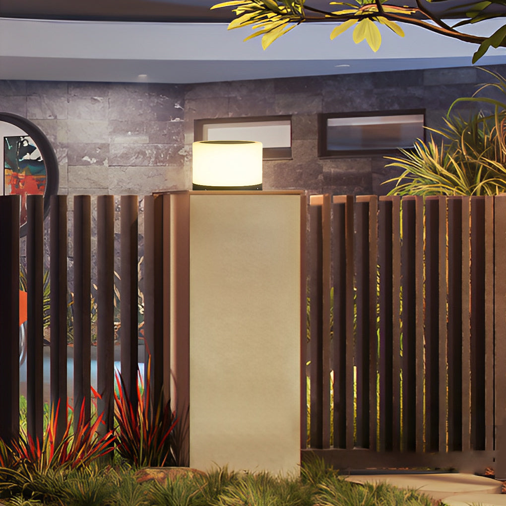 Round Pillar Lights Minimalist Solar-Powered Garden Light