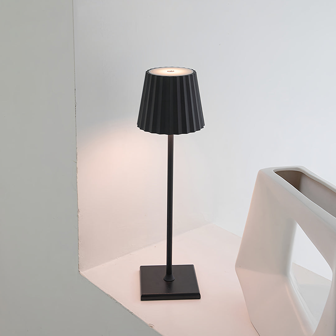 Chic Modern Metal Table Lamp with Rechargeable Battery, Touch-Activated and Cordless Buffet Lamps
