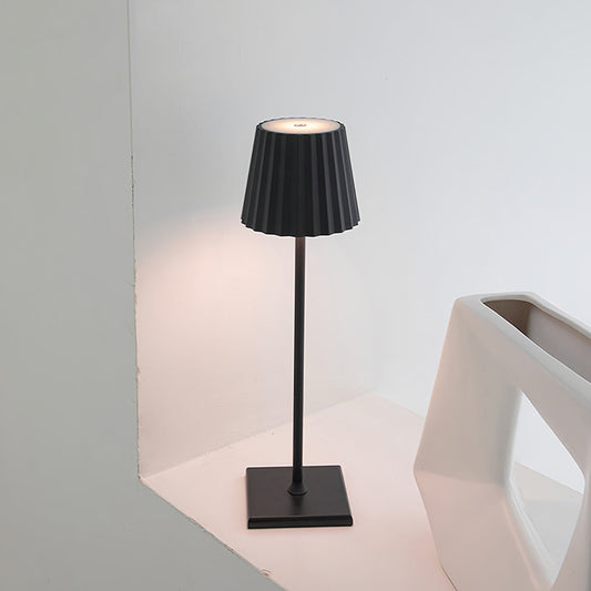 Chic Modern Metal Table Lamp with Rechargeable Battery, Touch-Activated and Cordless Buffet Lamps
